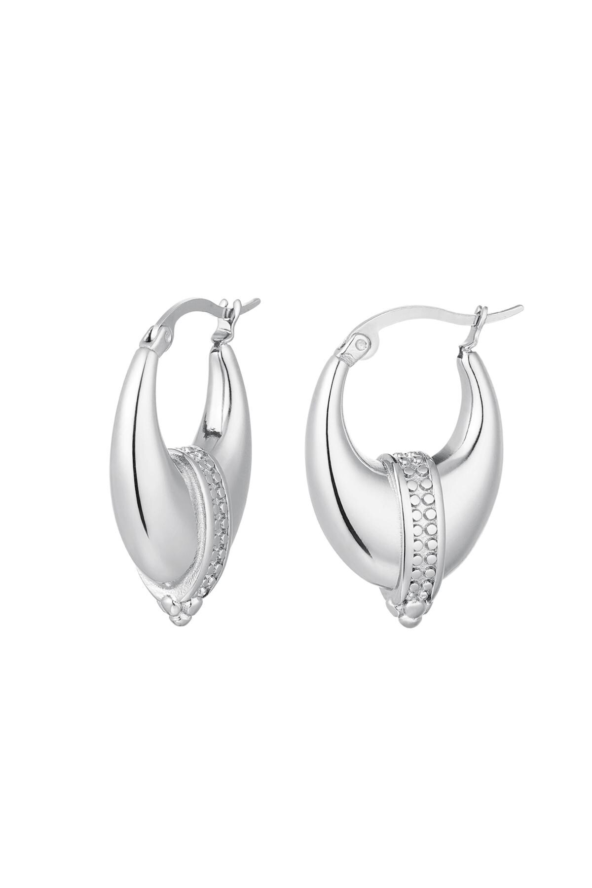 Earrings with detail in the middle Silver Stainless Steel 